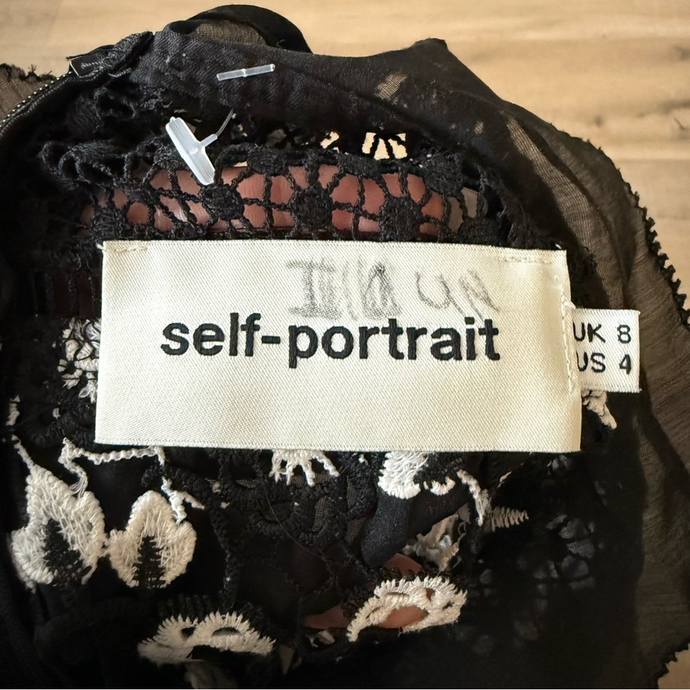Self-Portrait black & white lace dress with silk Swiss dot details - 4 (Small) - Picture 12 of 12